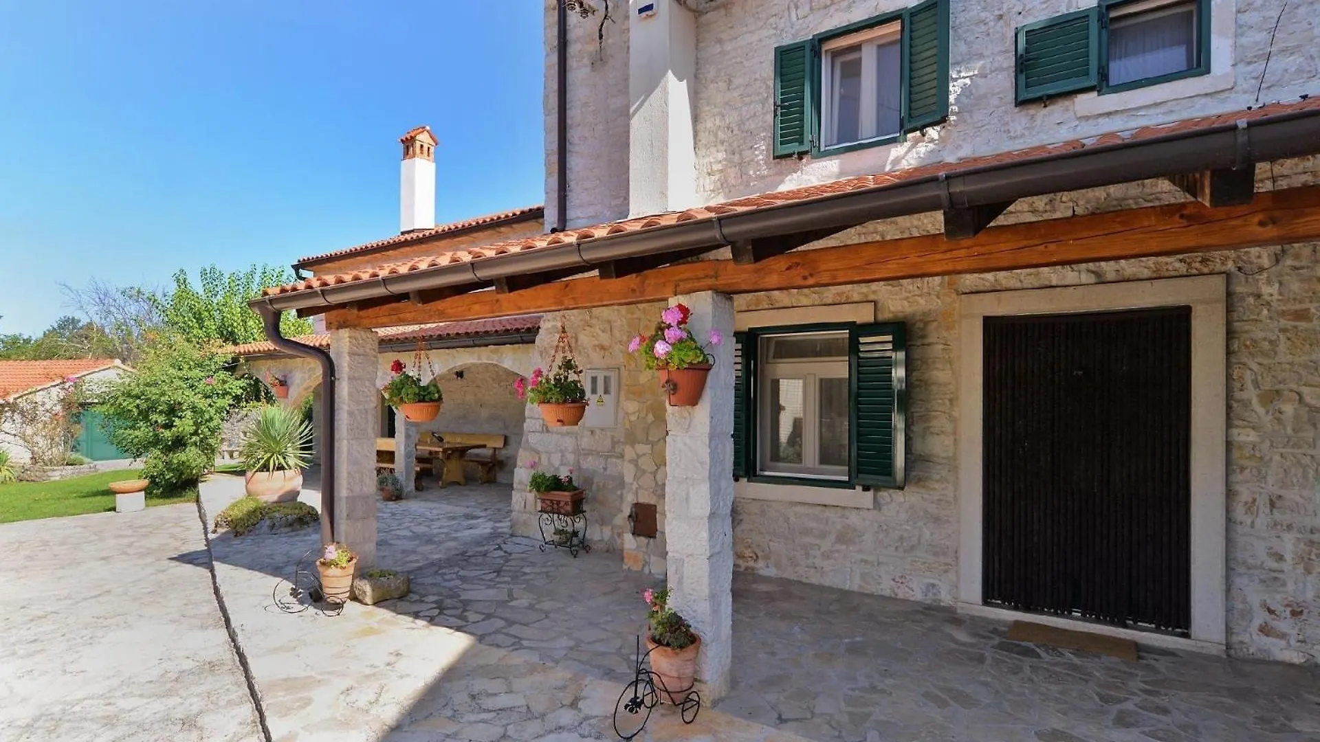 Ferienhaus Mit Privatpool Fuer 16 Personen Ca 300 Qm In Rojnici, Istrien Binnenland Von Istrien Σπίτι διακοπών